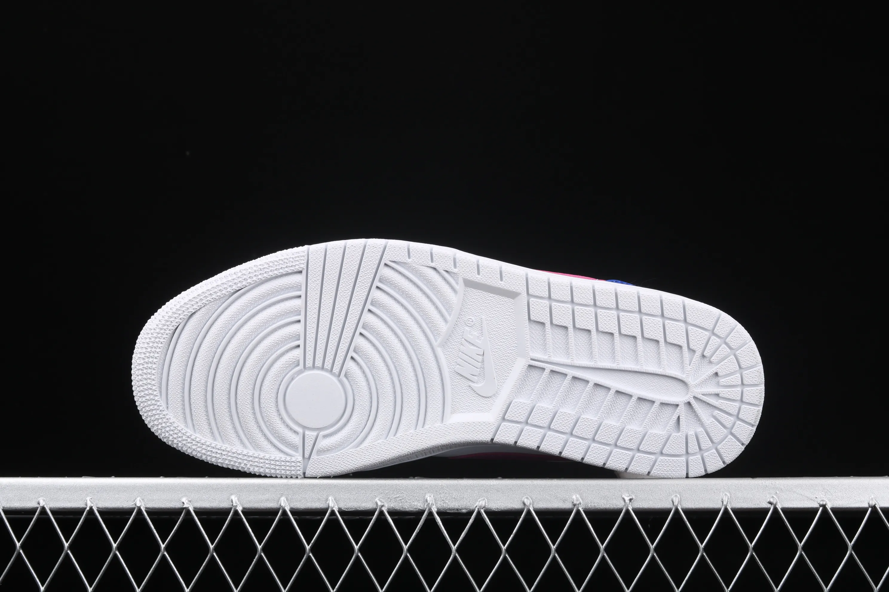 All categories Air Jordan Jordan series basketball shoes Air Jordan 1 Mid Air Jordan 1 Mid AJ1 Joe 1 white blue purple Chinese basketball shoes 554724-451
